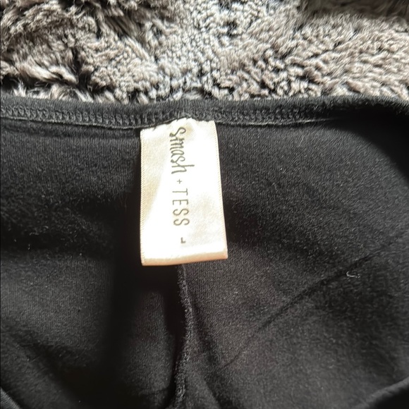 Smash + Tess Classic Black Apparel - Picture 1 of 6